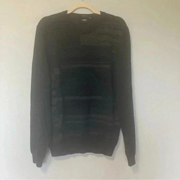 Hugo Boss 100% virgin wool grey black  sweater - Picture 1 of 7